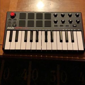 Akai Professional MPK Mini Production Keyboard